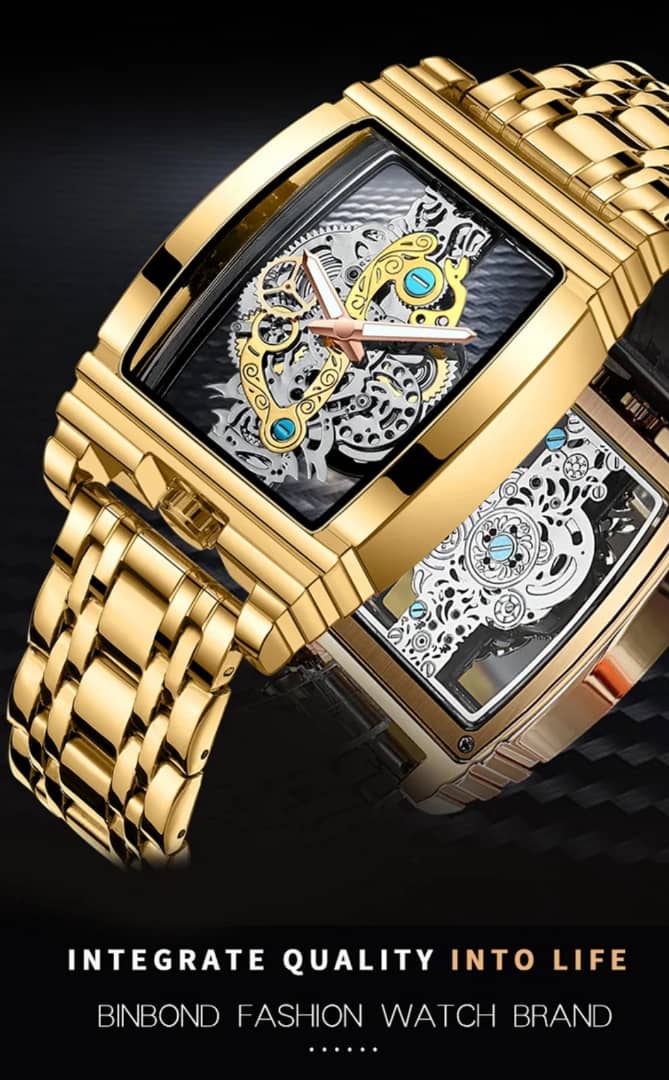 Montre squelette transparente