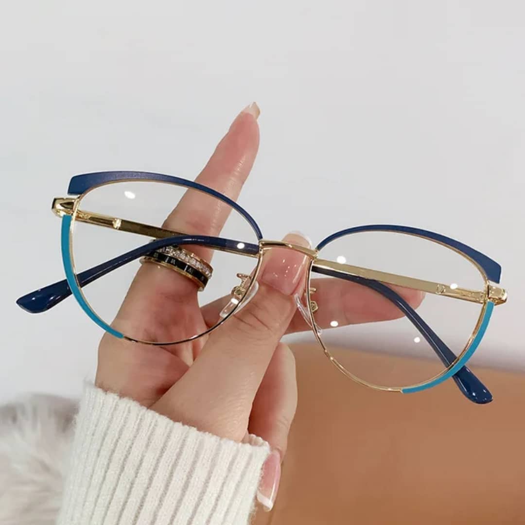 Photochromic vintage cate eye